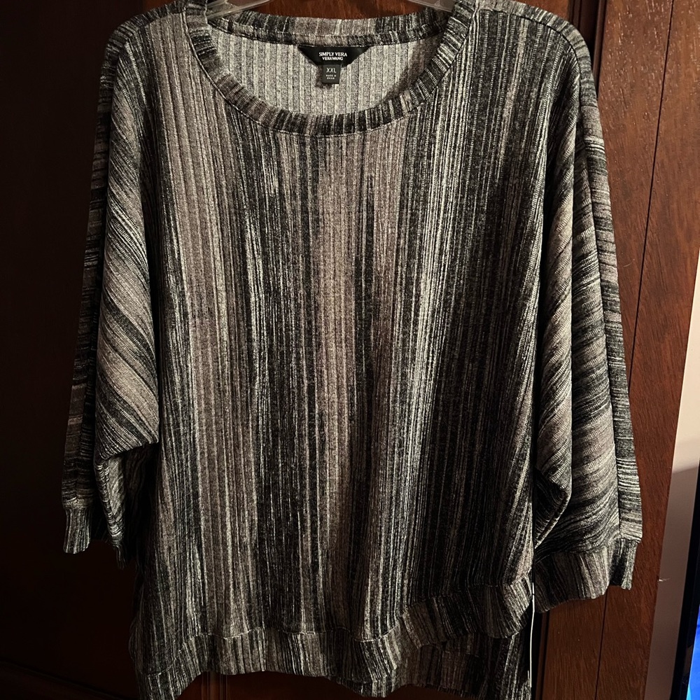 Simply Vera Grey Striped Top